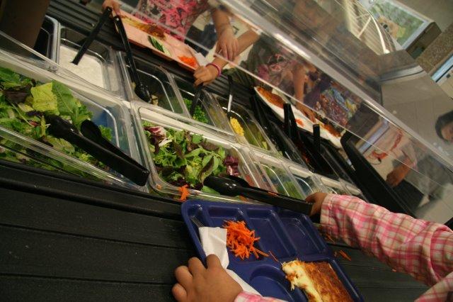 School Salad Bars Make the Grade