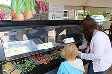 Expanding Farm to School through Salad Bars