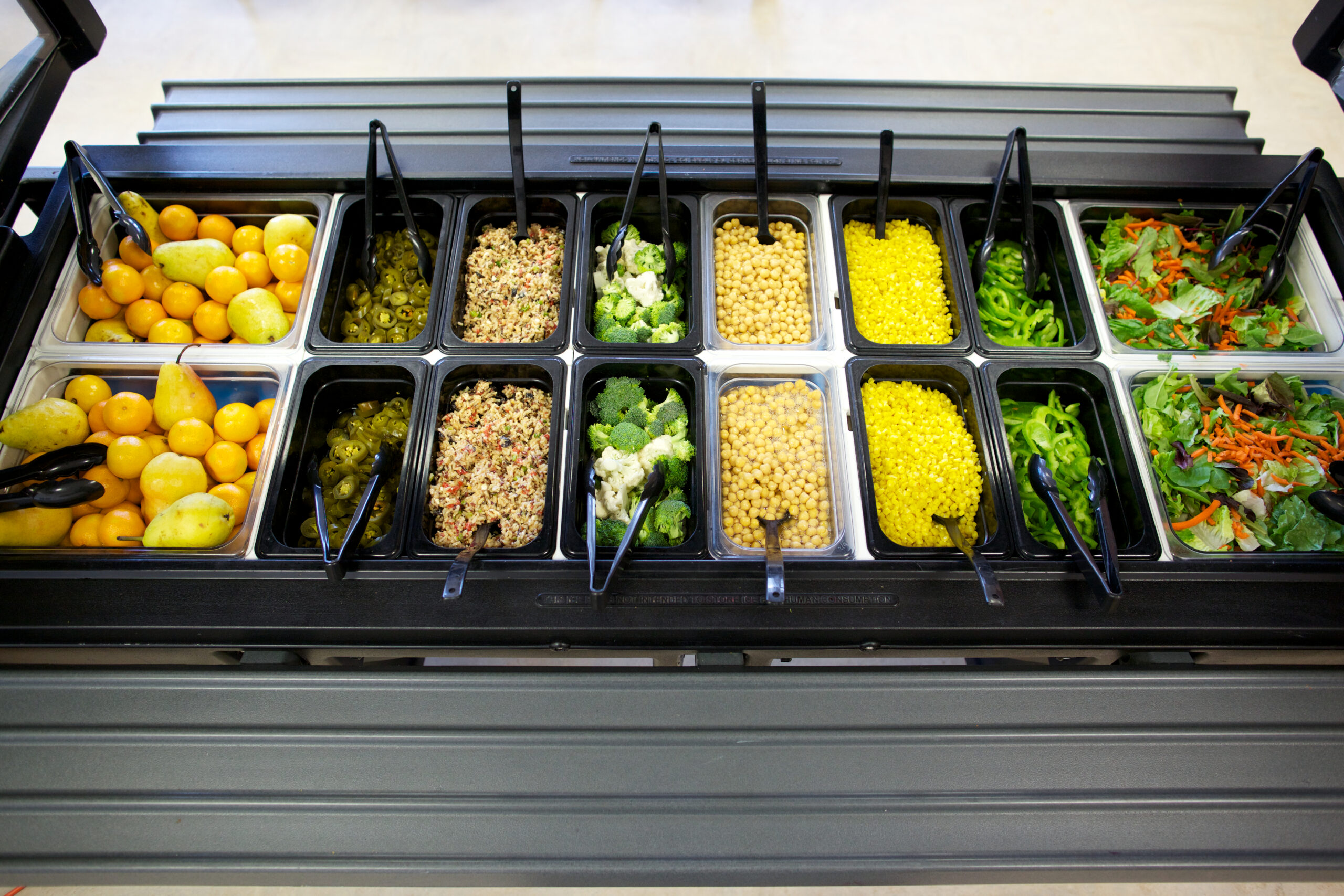 Salad Bars Brightening Up School Lunches in Michigan